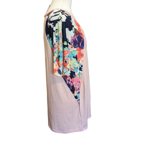 Lily Pad Pink V-Neck Blouse with Floral Sleeves Size 2XL - Picture 4 of 7